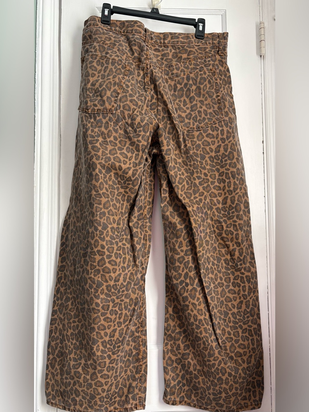 Old Navy Leopard Print Wide Leg Jeans Y2K Animal Print High Rise Sz: 14 - Picture 3 of 11